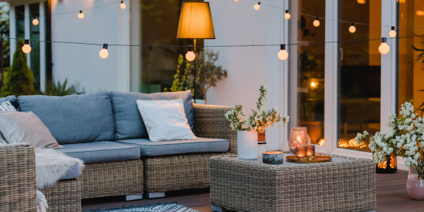 Pintar Fachadas de Casas Unifamiliares / Chalets en Tarragona · Pintura para Pintar Patios y Jardines